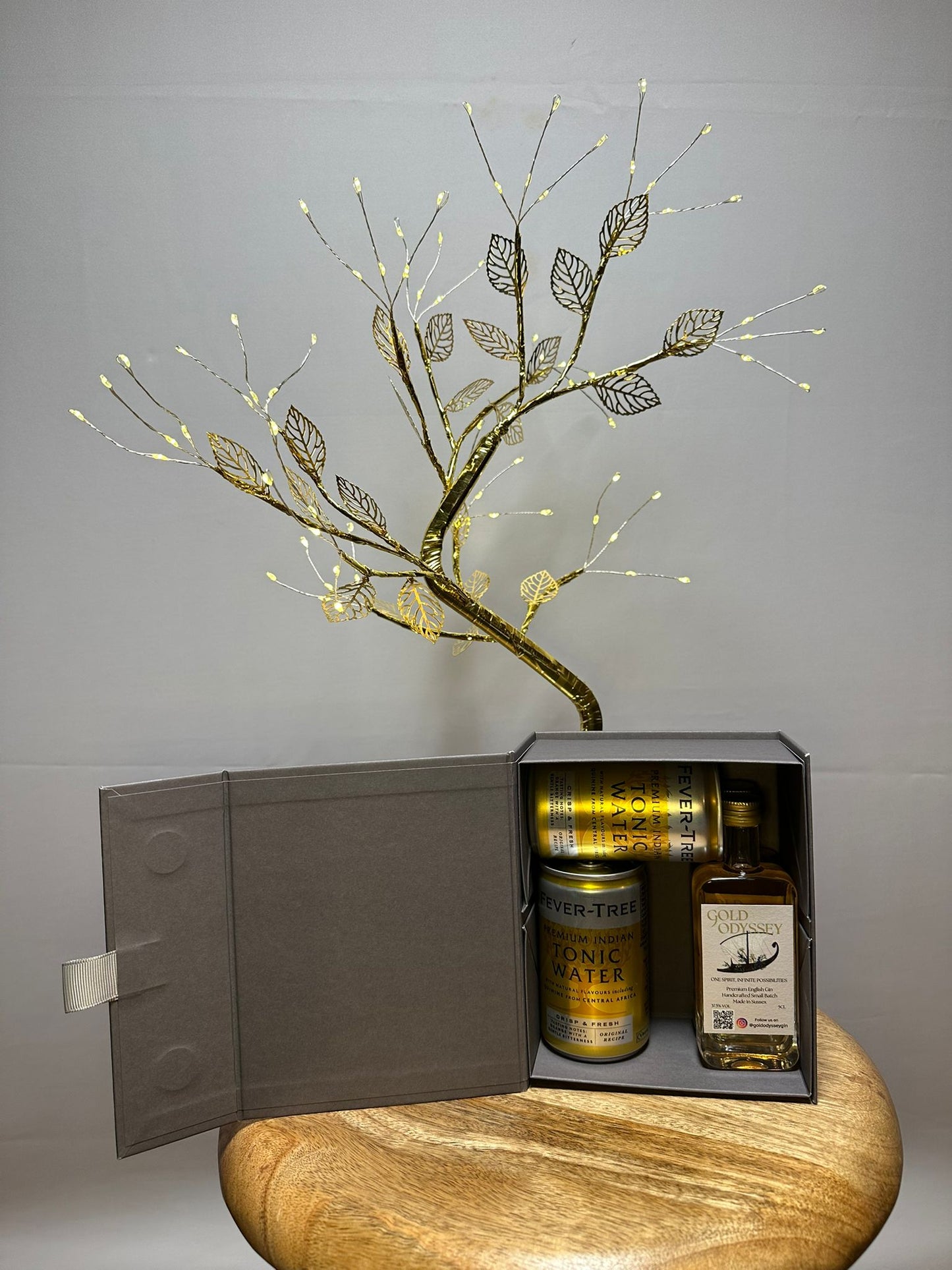 Gold Odyssey Christmas Mini Gift Box